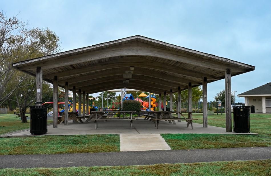 Picnic shelter at Hampstead Kiwanis Park